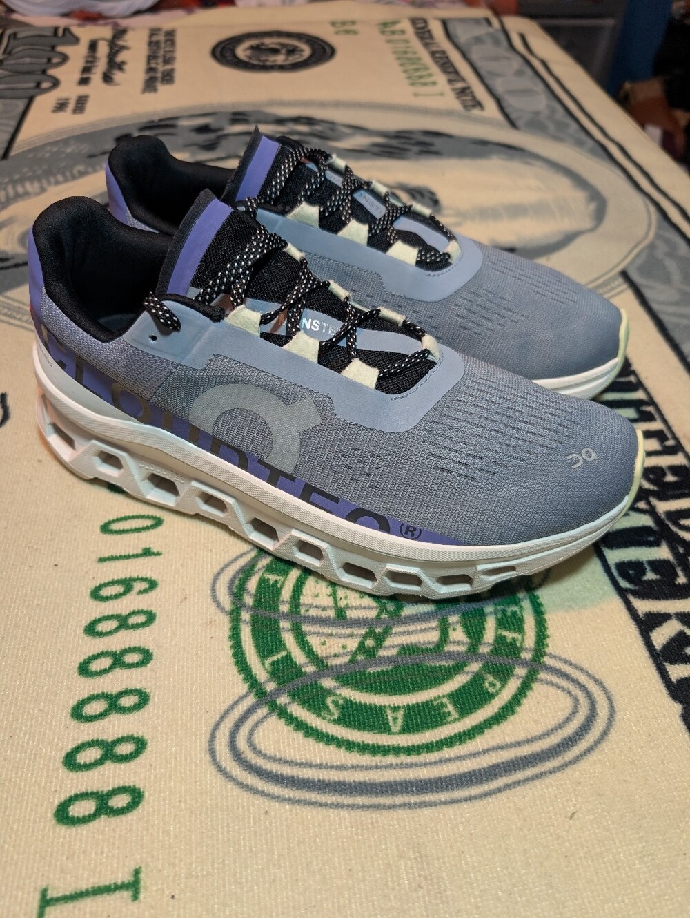 On Running Cloudmoster Swiss Engineering ® Cushioned Running Shoes Men's Size 10
